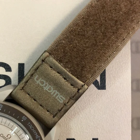 swatch and omega co-branded planet moon swatch Saturn watch